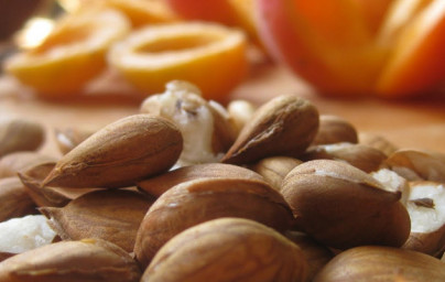 Marhuľové jadrá sú bohatým zdrojom VITAMÍNU B17! Marhuľové jadrá sú bohatým zdrojom VITAMÍNU B17!